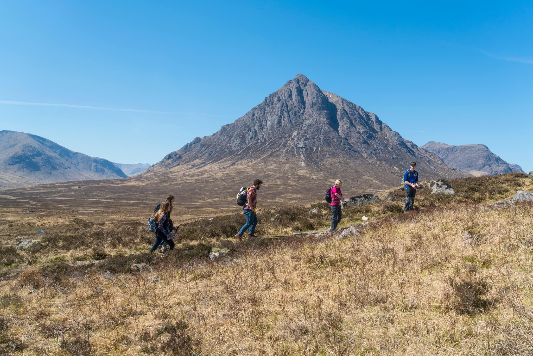 As the story goes, a giant was hiking through Scotland when a stone be