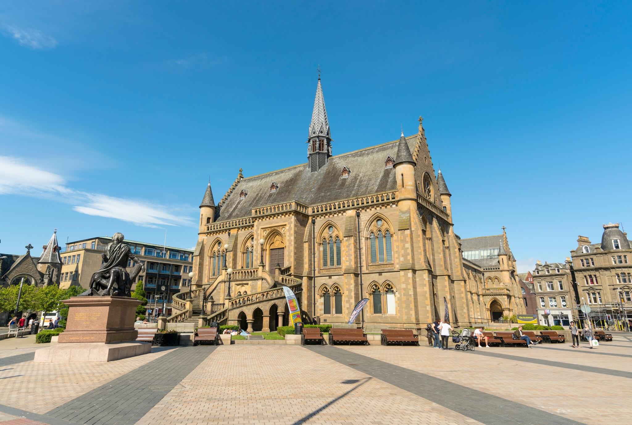 places to visit between manchester and glasgow