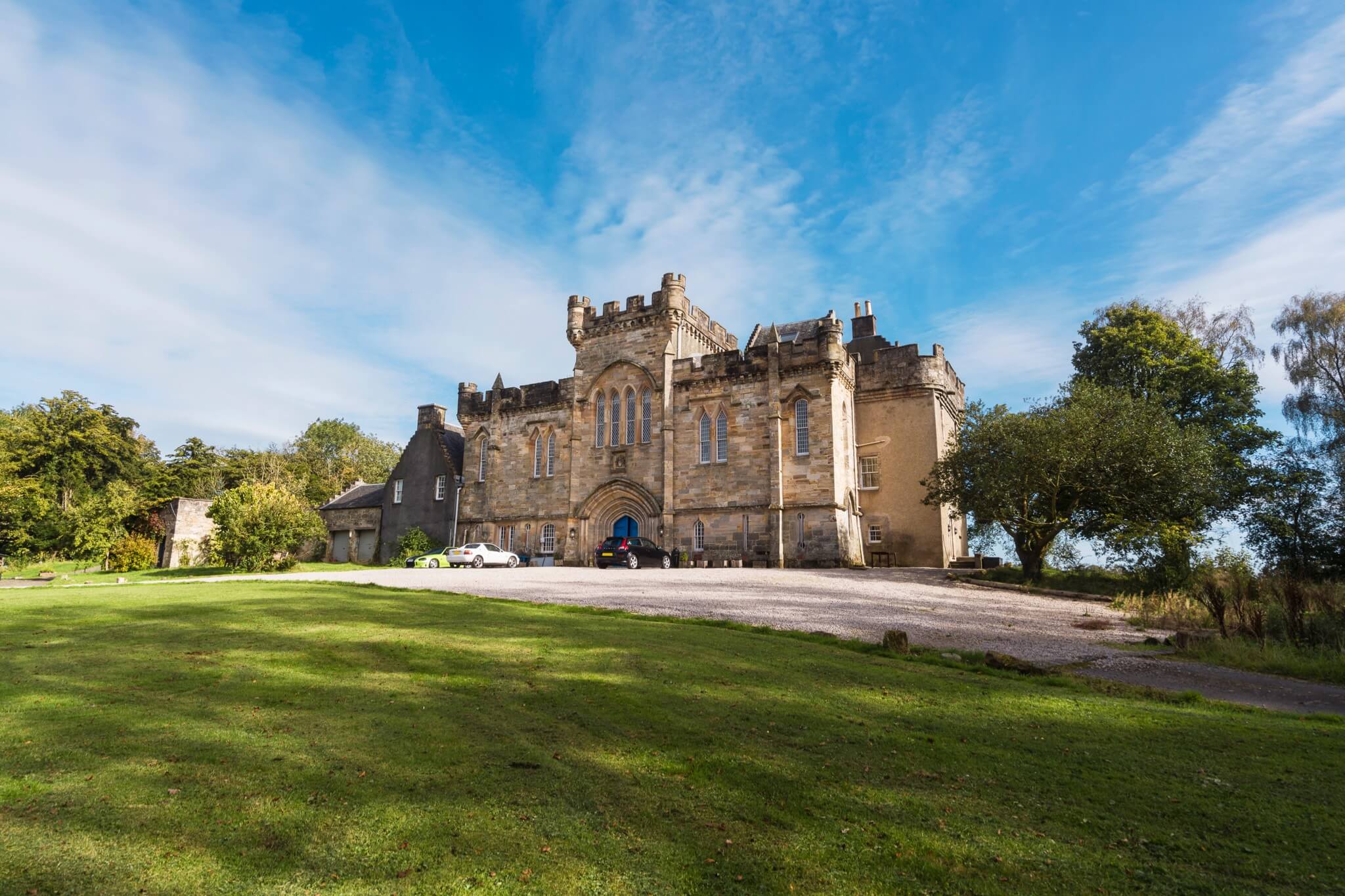 best castles to visit in england and scotland