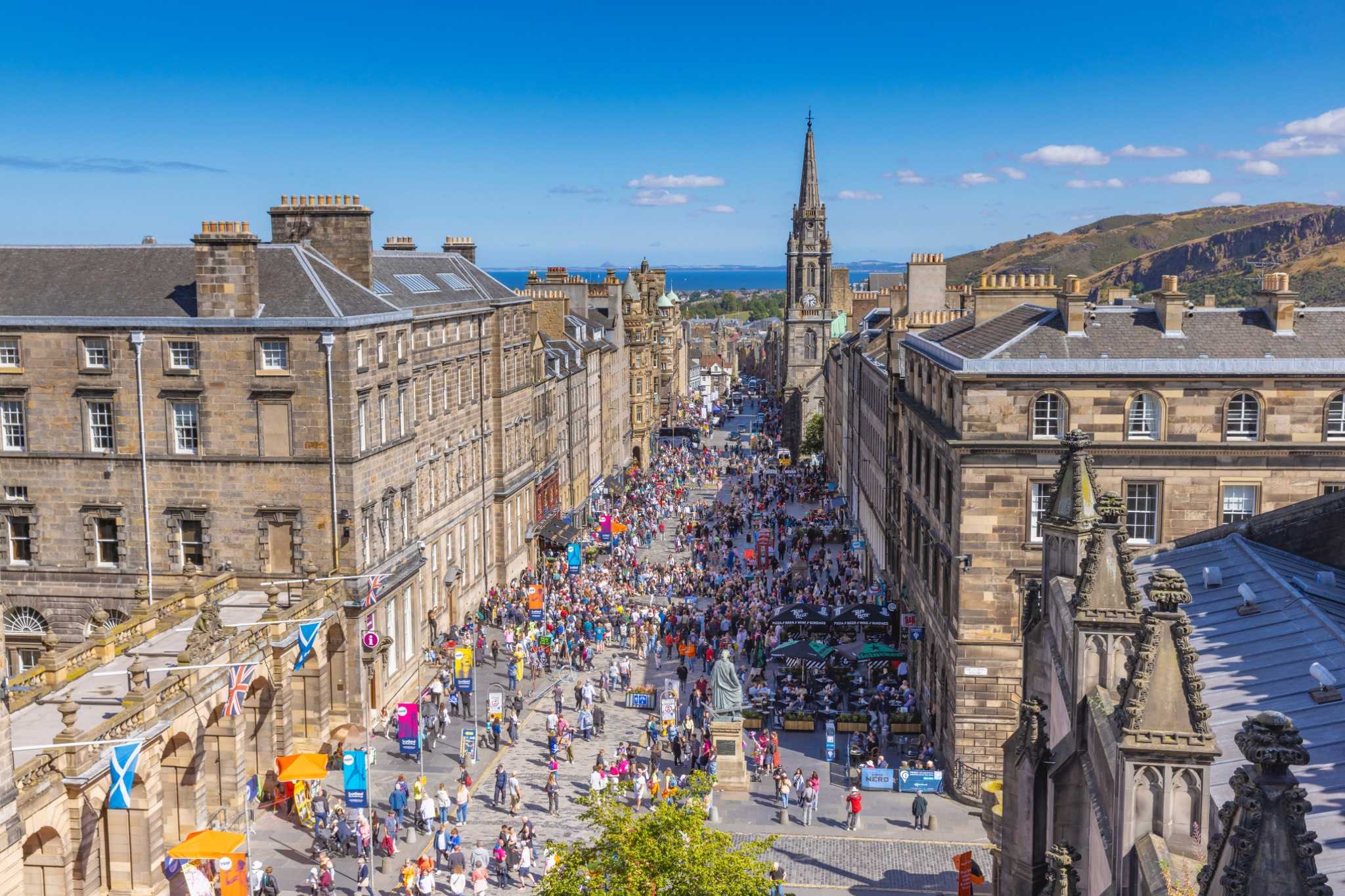 edinburgh bus tour stops