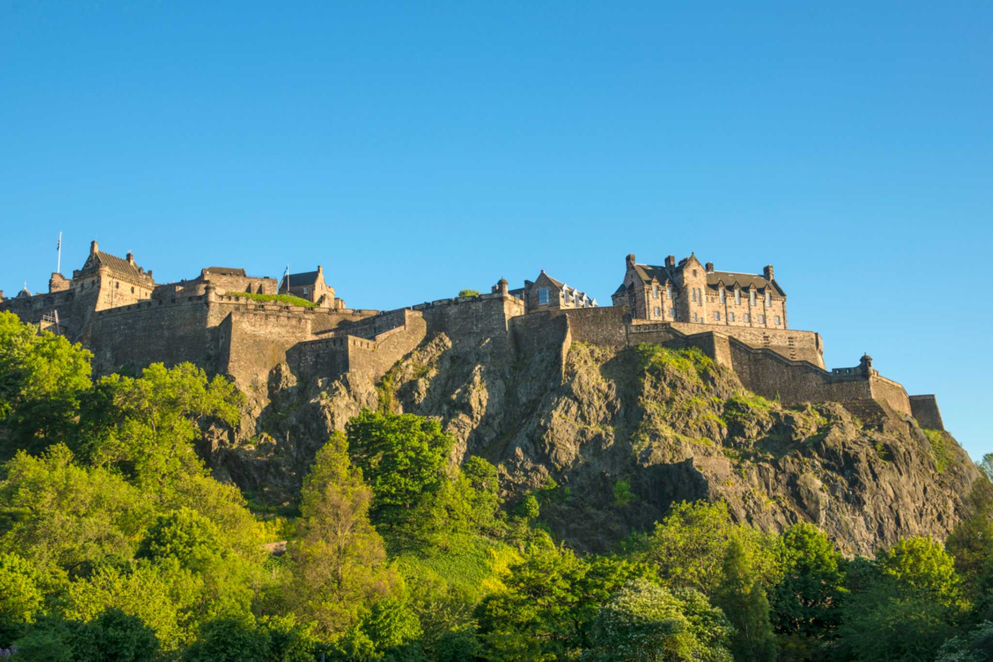 famous tourist attractions in scotland