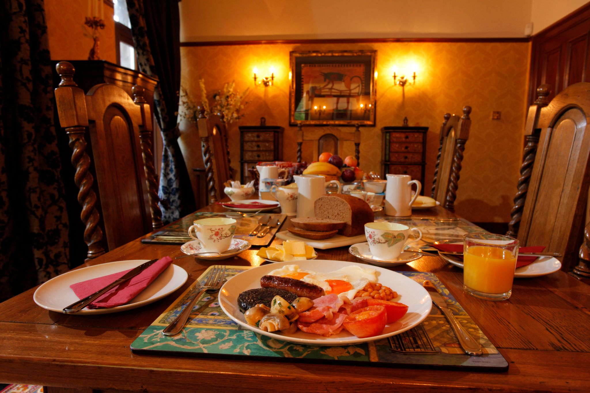 Breakfast at Balmuirfield House
