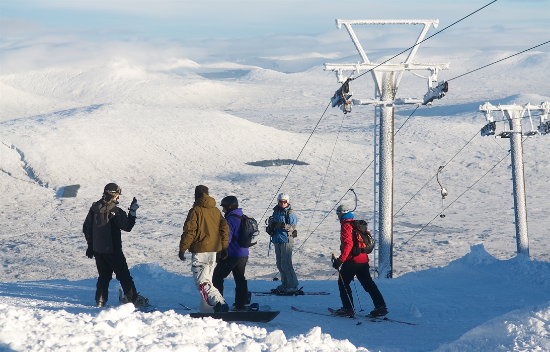 Glencoe Mountain Ski Resort is one of the most astonishing ski resorts near Edinburgh