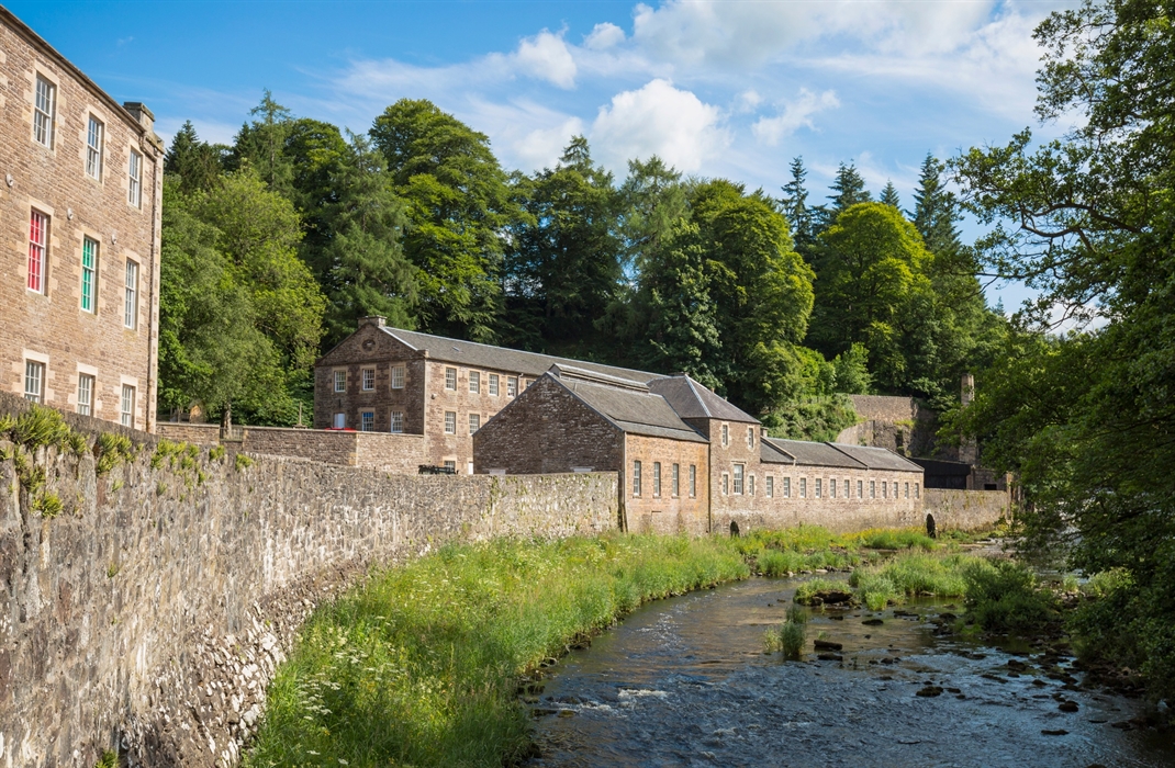 travel agent lanark